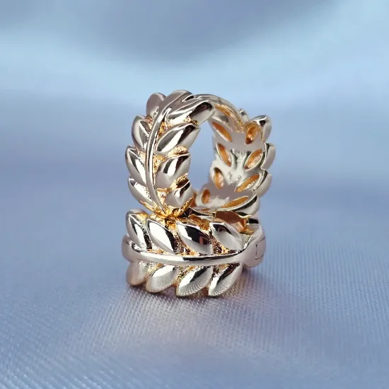 Imagen de Huggie Pluma de Oro