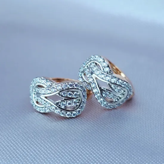 Imagen de Huggie Pureza y Elegancia