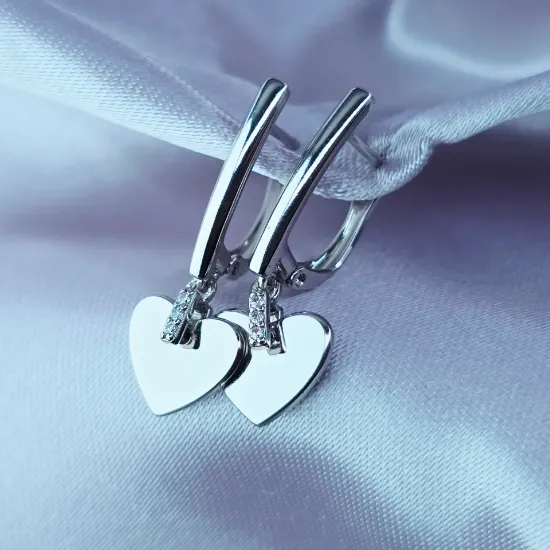 Imagen de Arete Corazón Radiante