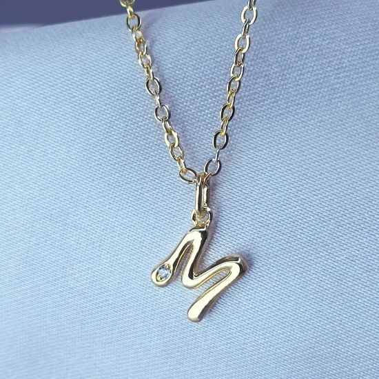 Imagen de Collar con Pequeño Brillo Inicial M  4501