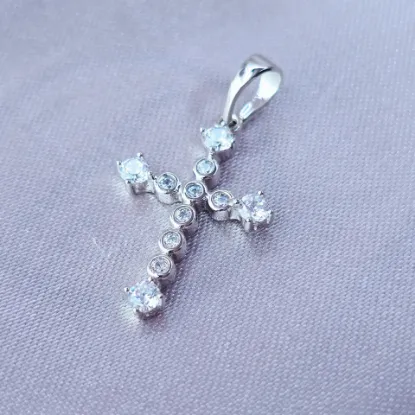 Imagen de Dije Cruz Delicada