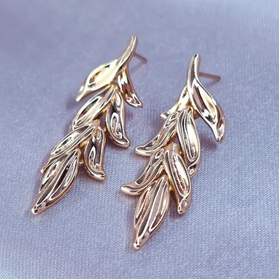 Imagen de Arete Hojas Radiantes de Oro