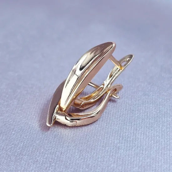 Imagen de Huggie Cónica y Alargada