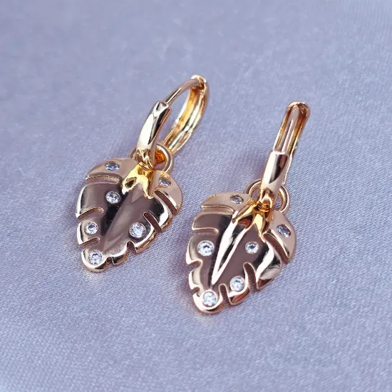 Imagen de Arete Desmontable Hoja de Palma de Oro