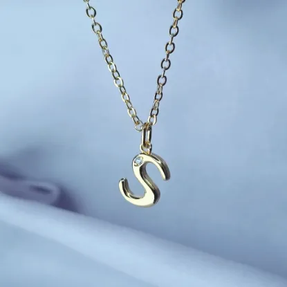 Imagen de Collar con Pequeño Brillo Inicial S Talla 4501