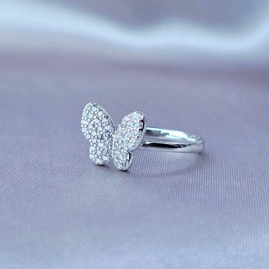 Imagen de Anillo Medio Dedo Mariposa Azucarada de Cristal