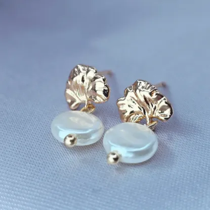 Imagen de Broquel Hoja de Oro con Luneta de Perla