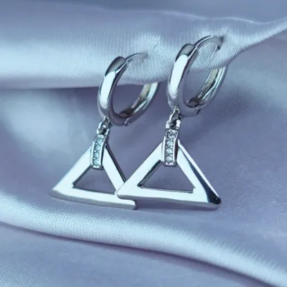 Picture of Earring Triangle Virtuoso