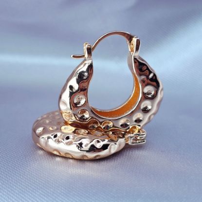 Picture of Drop Earring Style Cutout