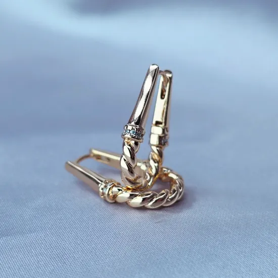 Picture of Braided Rope Huggie