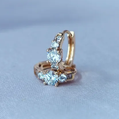 Picture of Huggie Cubic Zirconias with Magia