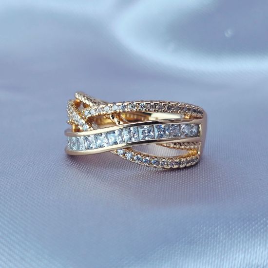 Imagen de Anillo Creando un Infinito