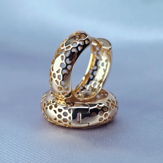 Imagen de Huggie Troquelado de Oro