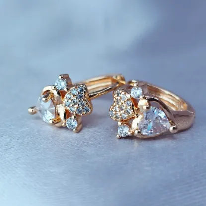 Imagen de Huggie Amor en Forma de Corazones