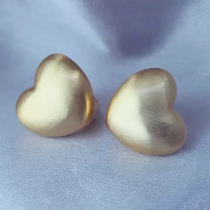 Imagen de Arete Botón de Corazón Mate