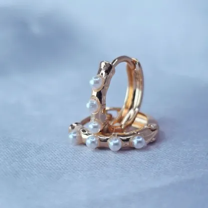 Imagen de Huggie Cuatro Perlitas