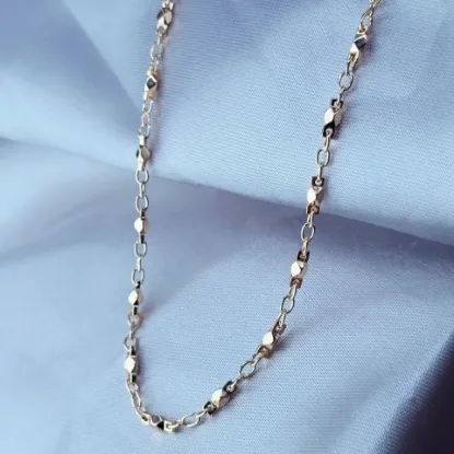 Imagen de Cadena Tejido Pirámide y Tres Aros Entrelazados Oro Dorado  4003