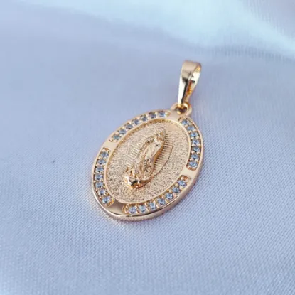 Imagen de Dije Medalla Guadalupana con Circonias Divinas