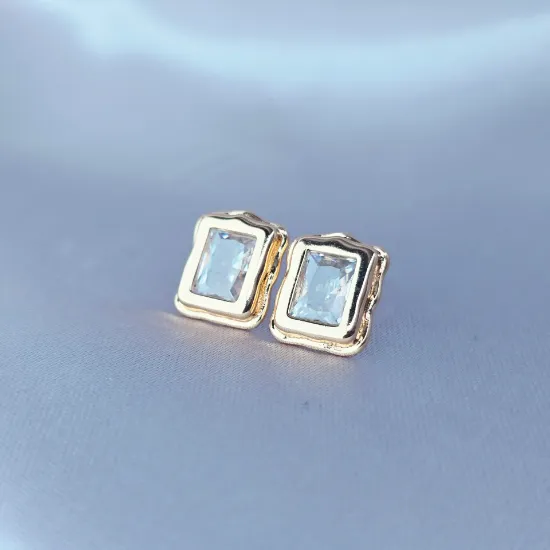 Imagen de Broquel Marco de Oro y Retrato de Circonia