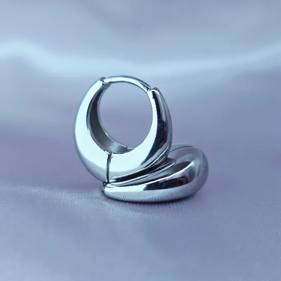 Imagen de Huggie Clásica y Casual