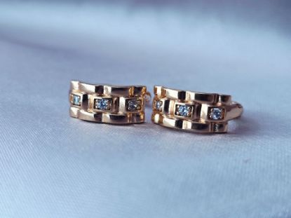 Picture of Huggie Frames in Action 
