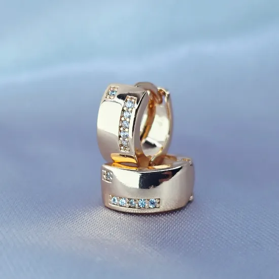 Imagen de Huggie Detalles Discretos