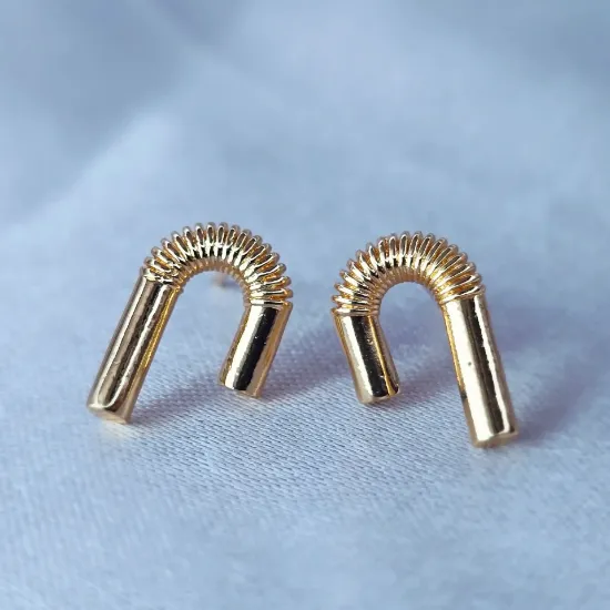 Imagen de Broquel Curvado Moderno