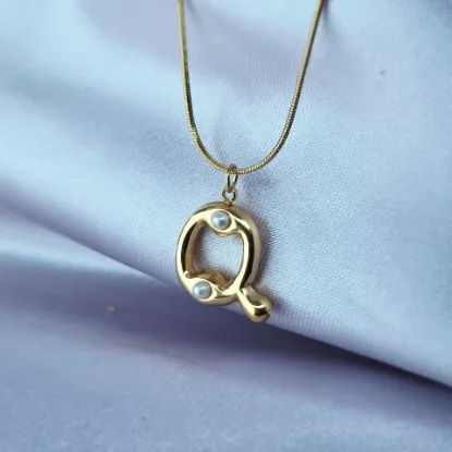 Imagen de Collar Perlas Inicial Q
