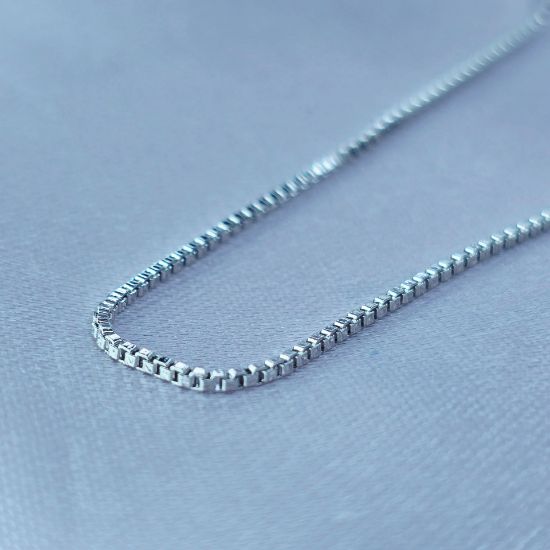 Imagen de Cadena Tejido Bismark o Cubos Oro Blanco Talla 4001