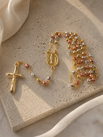 Imagen de Collar Rosario Guadalupana Tres Oros Talla 5203