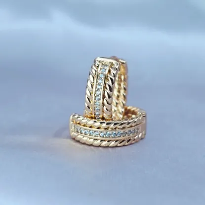Picture of Braided with Row Huggie
