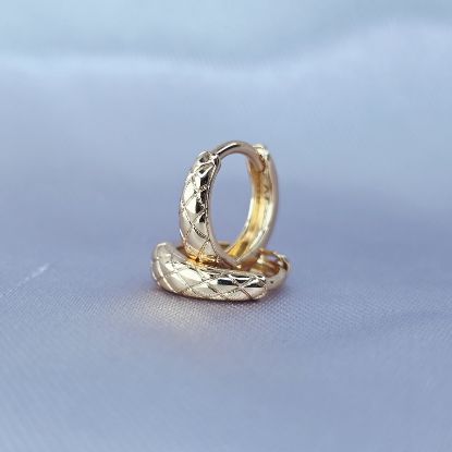 Picture of Mini Textured Huggie