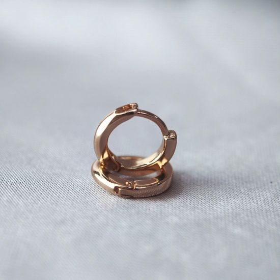 Imagen de Huggie Estilo Minimalista
