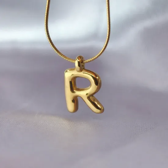 Imagen de Collar Esencia con Inicial R  4401