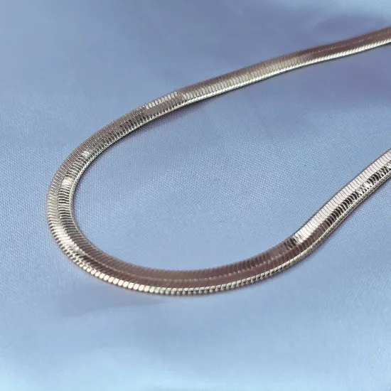 Imagen de Cadena Tejido Panza de Víbora Ancha y Plana Oro Dorado Talla 4503