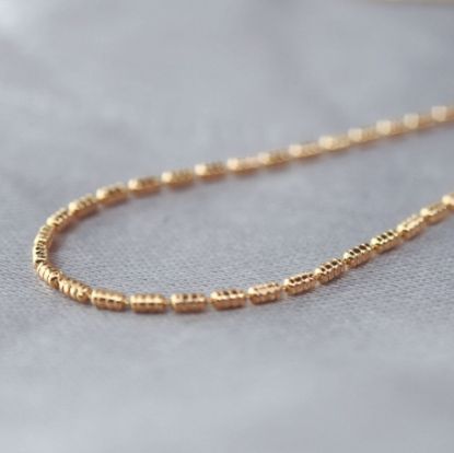 Imagen de Textured Comma Links in Three Chain Size 4501